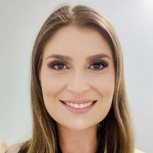 Vanessa Veis Ribeiro