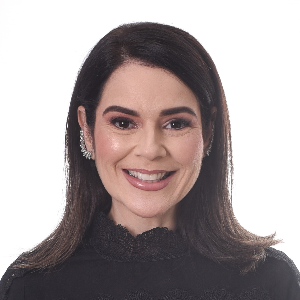 Anna Alice Almeida